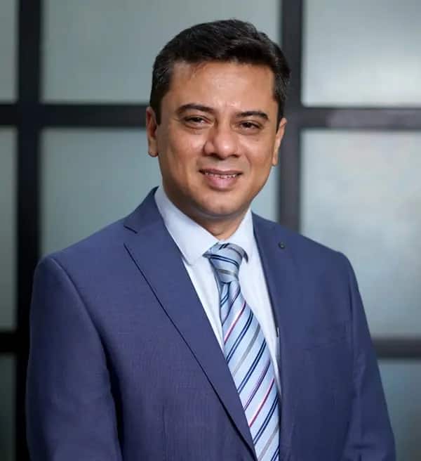Dr Amyn Rajani