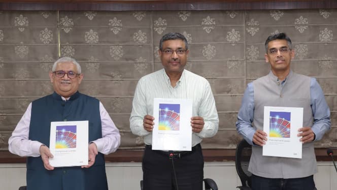 Sandip Patel, MD, IBM India & South Asia; Shri S Krishnan, Secretary - MeitY, Government of India; and Sriram Raghavan, GM, IBM Software, India and Software Innovation Lab.