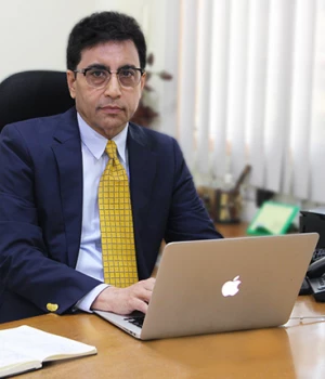 Sanjeev Taparia